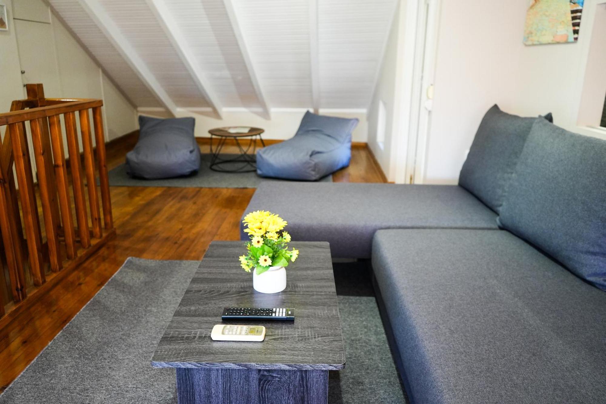 Apartment Vacation *